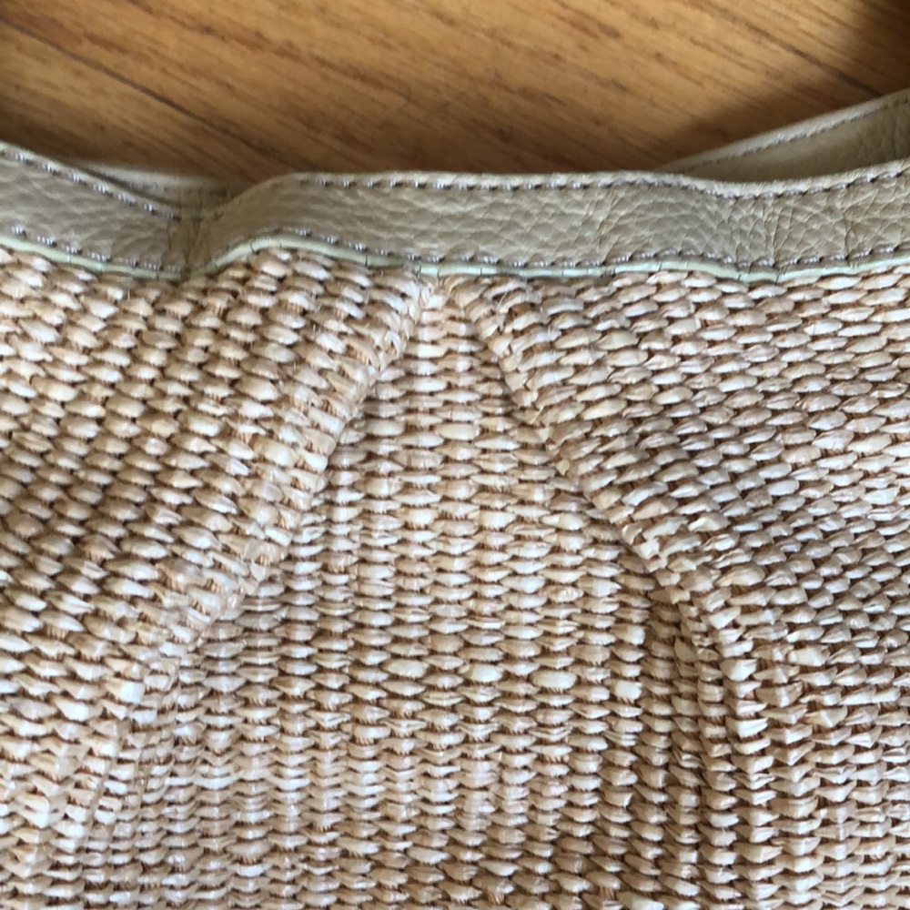 MAXX NEW YORK LARGE WOVEN STRAW TOTE - Picture 7 of 12